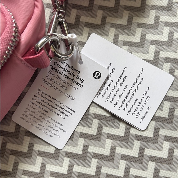 LULULEMON CROSSBODY BAG *MATAL HARDWARE IN PINK TIDE/SILVER NWT - Picture 8 of 9